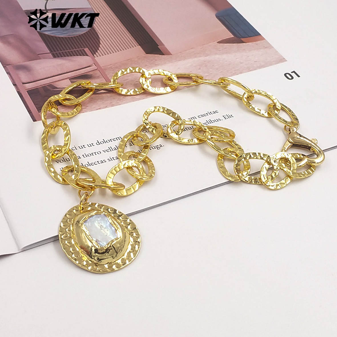 Pearl Trim Chain - WT-JN367 สร้อยคอไข่มุกธรรมชาติทำมือ ดีไซน์สร้างสรรค์ ขนาด 18 นิ้ว