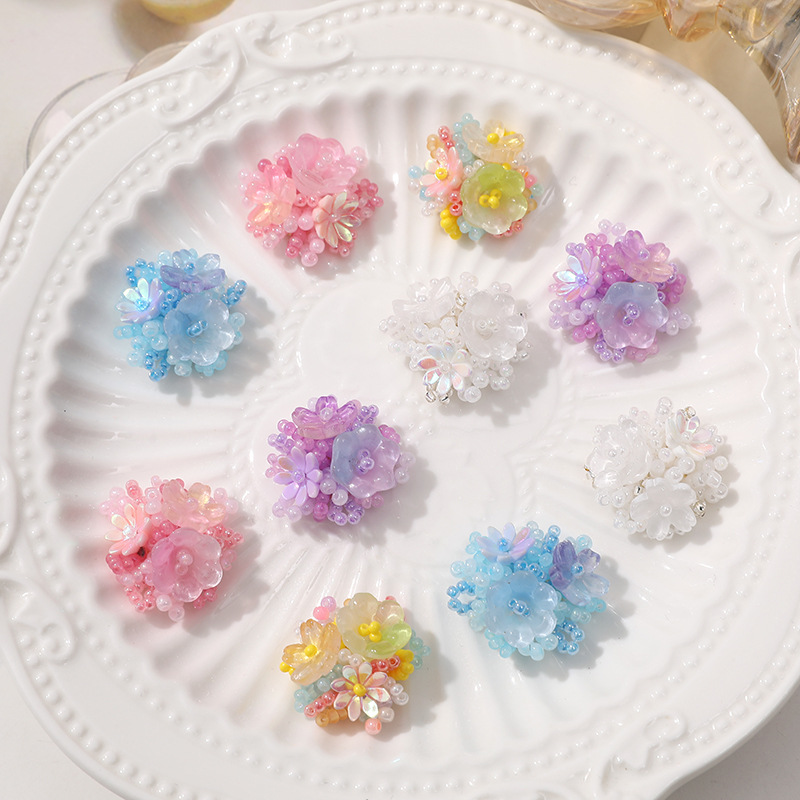 Applique Patch Flower - แพทช์ดอกไม้คริสตัล 2 ชิ้นสำหรับเสื้อผ้า ประดับด้วยลูกปัดคริสตัลสวยงาม ใช้ตกแต่งรองเท้า ทำเครื่องประดับ
